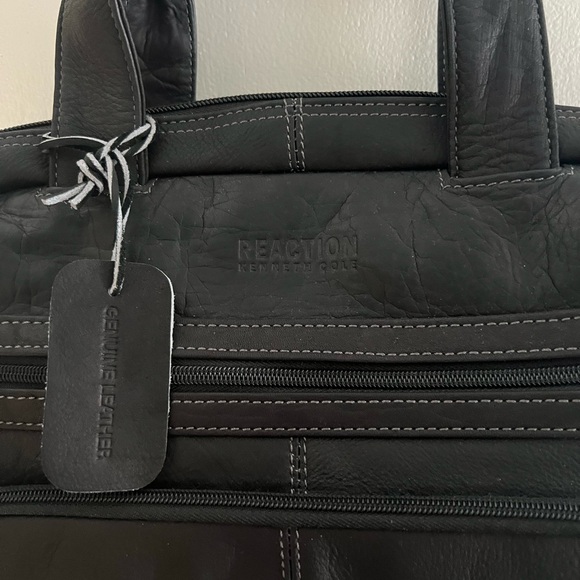 Kenneth Cole leather laptop duffel bag - Picture 2 of 5